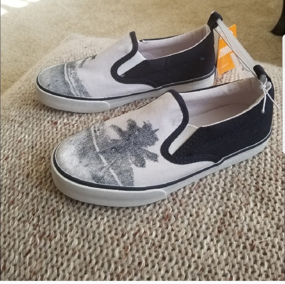 Sneakers by Gymboree - Picture 2 of 2